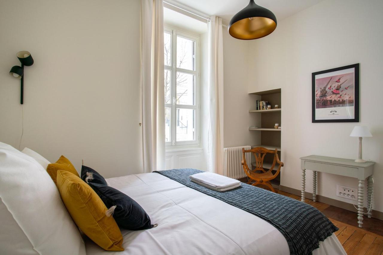Ferienwohnung Pour Une Escapade A Nantes, Face Au Musee D'Arts Exterior foto